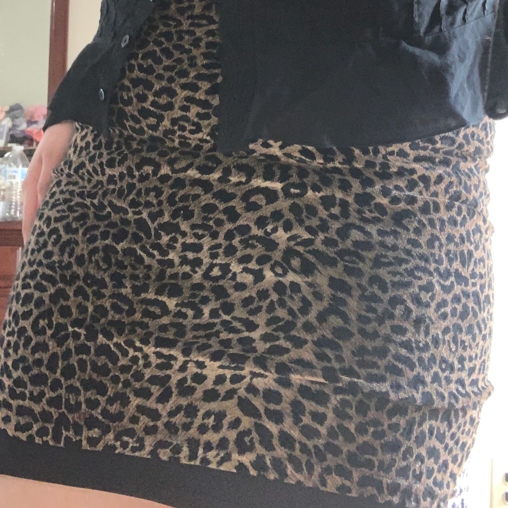 vintage leopard print skirt
